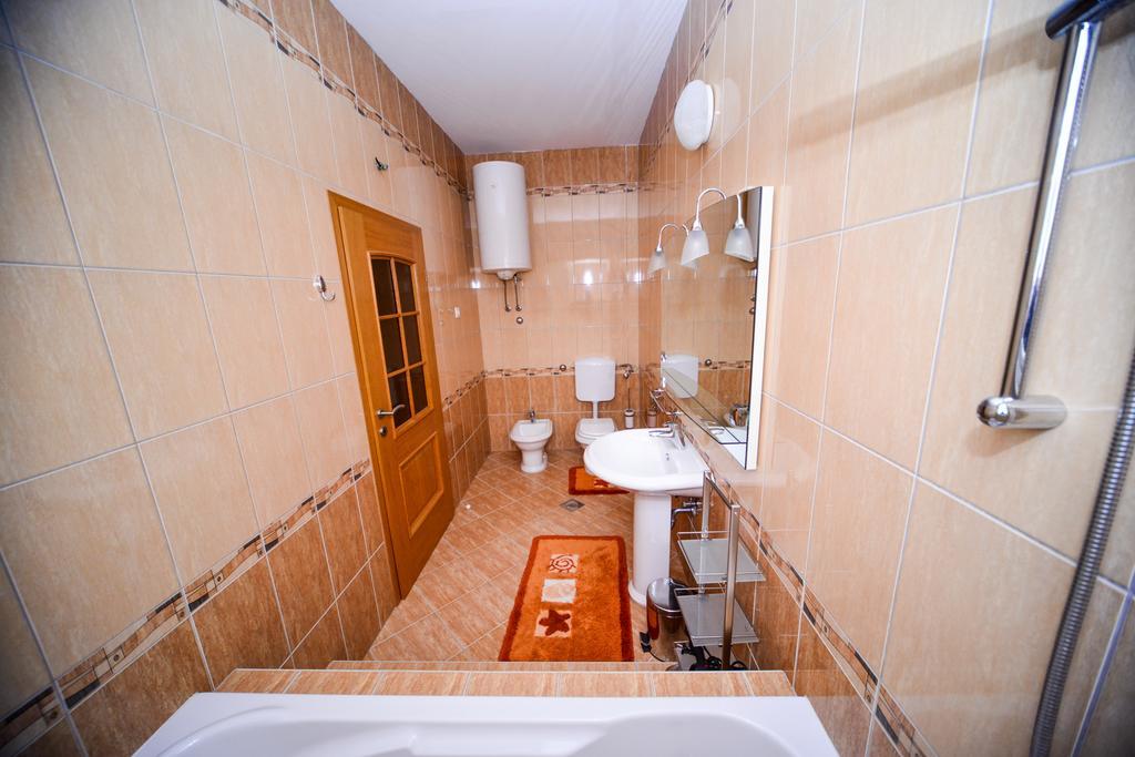 Apartments Dalmacija สตารีกราด-ปาเคลนีซา ห้อง รูปภาพ